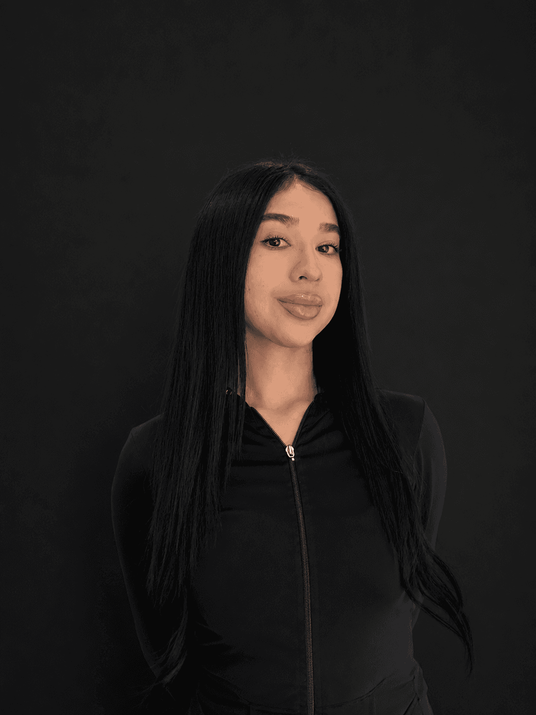 Gloria, Recepcionista en Southern Smiles
