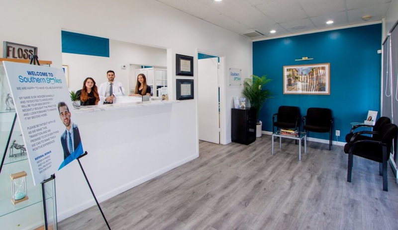 Top rated dentist in Phoenix, AZ